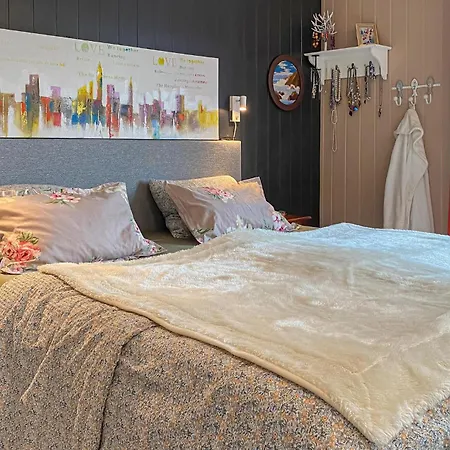 Dom wakacyjny Amazing In Skala With Wifi Rovik